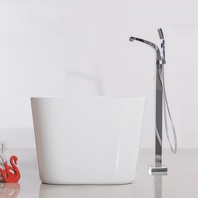 Elegante baignoire rectangulaire en trempage acrylique avec déchets de baignoire inclus