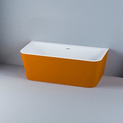 Une baignoire en forme rectangulaire, colorée, en feuille d'acrylique pure fraîche